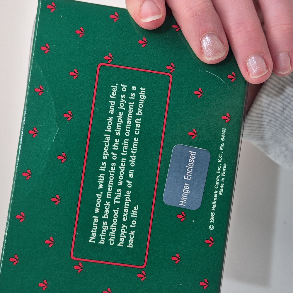 Vintage Train Ornament - Picture 5 of 5